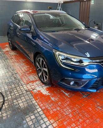 Renault megane 4 serie 1.5 Disel