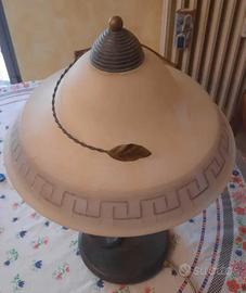 Lampada da tavolo