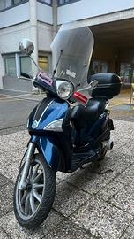 scooter liberty 150