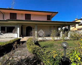 PORZIONE DI BIFAMILIARE A ACQUAPENDENTE