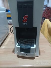 Forno, macchina caffè 