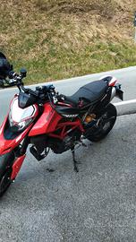 ducati hypermotard 