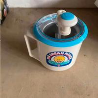 Ice scream maker