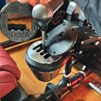 thrustmaster th8a + sequenziale 