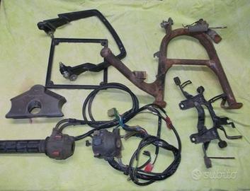 Honda VF 400F (NC013) 1983 pezzi vari usati