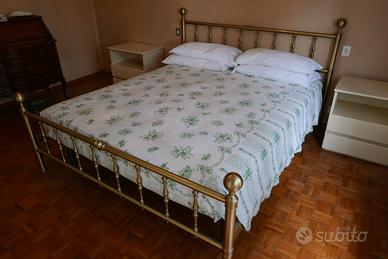 Letto matrimoniale in ottone massiccio – Struttura