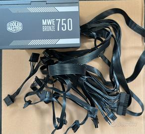 Alimentatore cooler master 750 W