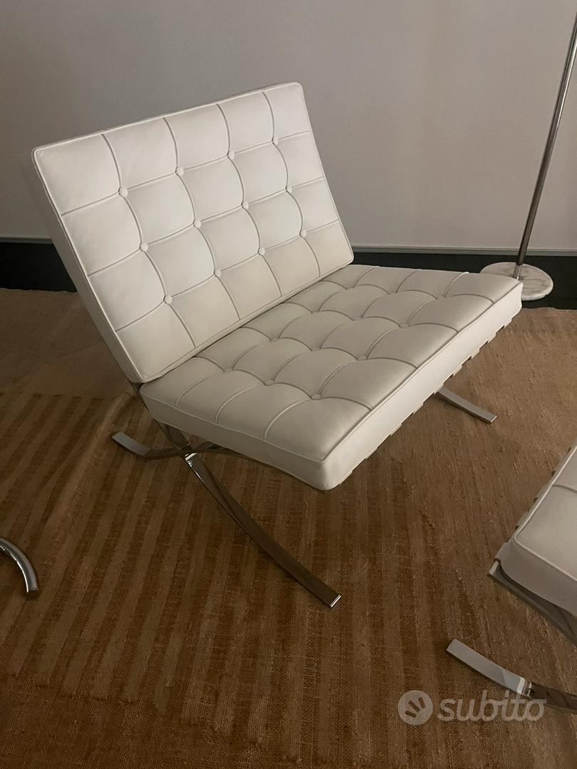 Poltrona e pouff mod. Barcellona - Arredamento e Casalinghi In vendita ...