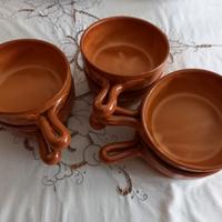 Ciotole in terracotta.