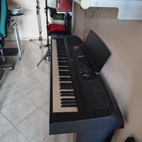 PIANI DIGITALE DGX670 YAMAHA