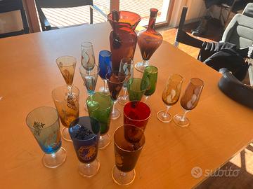 set di bicchieri e caraffe in vetro soffiato