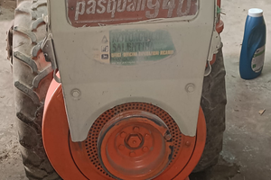 Trattore motocoltivatore