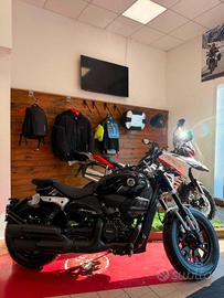 Benelli Leoncino Bobber 400