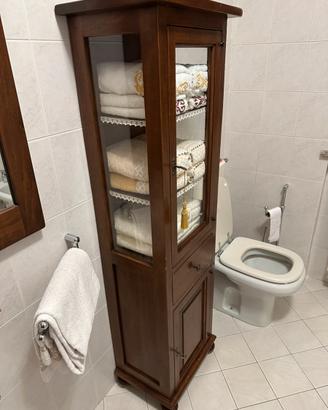 Mobile a colonna con vetrina