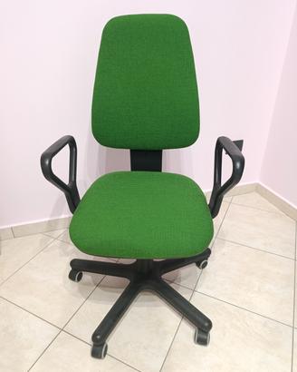 Sedia poltrona girevole con braccioli
