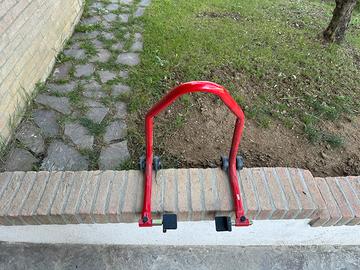 Cavalletto posteriore moto