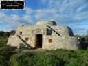 ampio-trullo-saraceno-2-vani-terreno-1-5ha