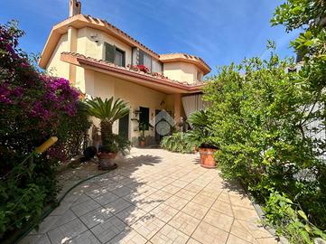 VILLA SINGOLA A CAPOTERRA