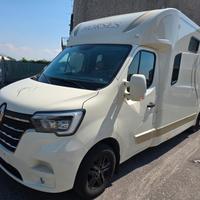 Van trasporto 2 cavalli Renault Master 180 DCI