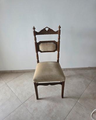 6 sedie da mettere a posto