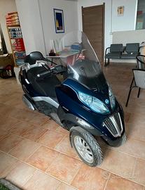 Piaggio mp3 300 Touring- COME NUOVO - 1200 km
