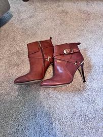 Stivali alla caviglia taglia 38