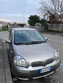 Toyota Yaris 1.3 benzina 5 porte