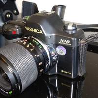 Macchina fotografica Yashica 108 MP, 35-70 e flash