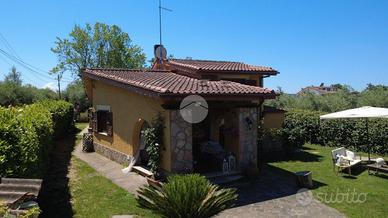 VILLA SINGOLA A PALOMBARA SABINA