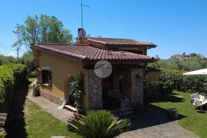 VILLA SINGOLA A PALOMBARA SABINA