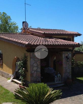 VILLA SINGOLA A PALOMBARA SABINA