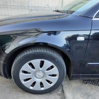 AUDI A4 STATION WAGON 2007 - PARAFANGO SINISTRO