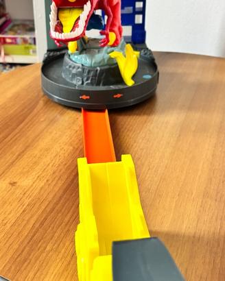 Hot-wheels city assalto del t-rex