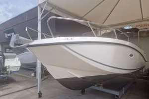QUICKSILVER 675 SUNDECK MERCURY EFI 150 HP 2023