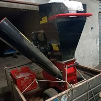 Biotrituratore  (usato solo 7 ORE venduto terreno)