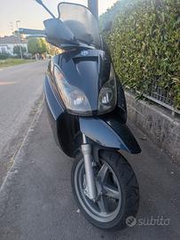 PIAGGIO X7 250 