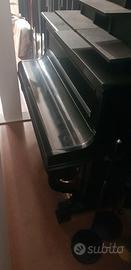 Pianoforte verticale usato