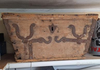 rarissima cassa antica, forziere