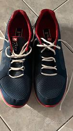 scarpe leggerissime sportive nr. 42.5