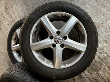 VW cerchi in lega 16” con gomme invernali Michelin