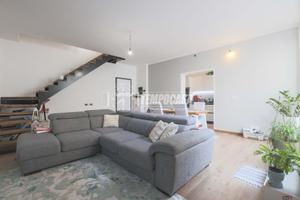 APPARTAMENTO RITRUTTURATO CON GIARDINO PRIVATO IN