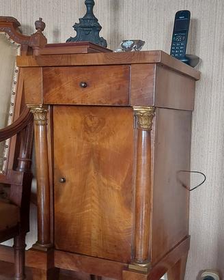 Colonnina  stile impero