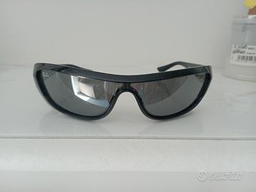 occhiali ray ban ciclista 