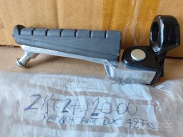 PEDALINA ANTERIORE DESTRA ORIGINALE YAMAHA NUOVA F