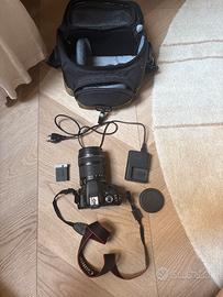 Canon EOS 100 D + custodia + 2 batterie + carica