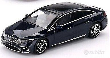 1/64 DIECAST MODEL MERCEDES-BENZ EQS 580 4MATIC