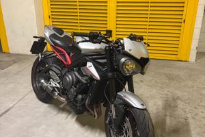 Triumph street triple 765