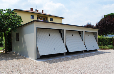 Box auto a Castelfranco Emilia