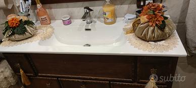 Mobile bagno con specchio