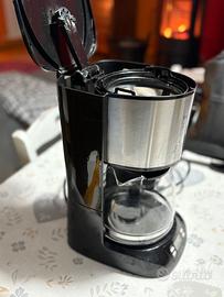 Macchina caffè americano e orzo